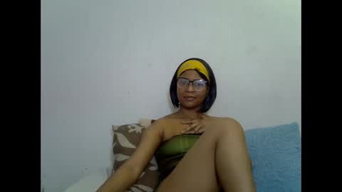 Snapshot of sexyboobs16 chatting on 9, 10, 2025 sexyboobs16 online show from 9, 10, 2025