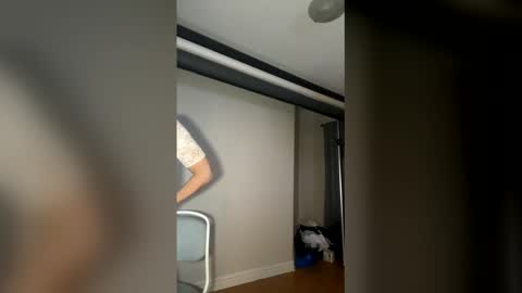 sexybriiiixoxox online show from 20, 5, 2026