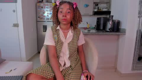 Snapshot of sexybrunnetem chatting on 8, 6, 2026 sofia online show from 8, 6, 2026