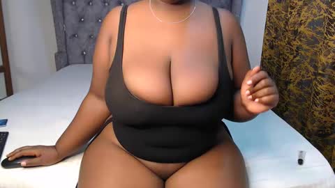 Snapshot of sexychocco_ chatting on 4, 2, 2025 sexychocco online show from 4, 2, 2025