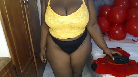 Snapshot of sexychocco_ chatting on 16, 2, 2025 sexychocco online show from 16, 2, 2025