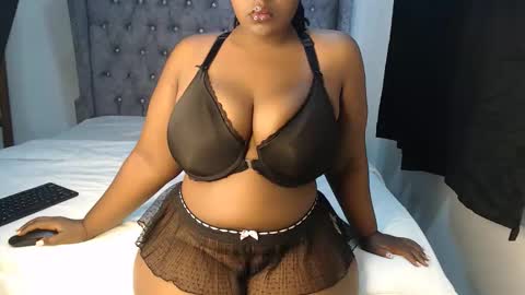 Snapshot of sexychocco_ chatting on 12, 9, 2025 sexychocco online show from 12, 9, 2025