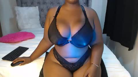 Snapshot of sexychocco_ chatting on 4, 12, 2025 sexychocco online show from 4, 12, 2025