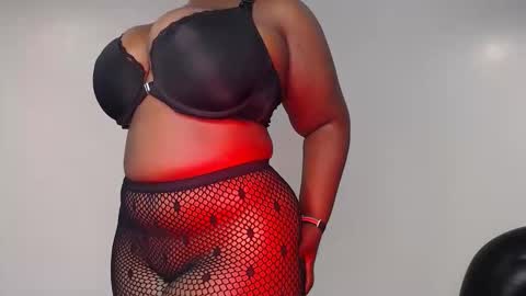 Snapshot of sexychocco_ chatting on 20, 5, 2026 sexychocco online show from 20, 5, 2026