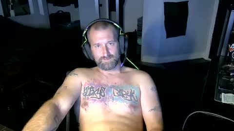Snapshot of sexydaddy115851 chatting on 16, 12, 2025 Jasyn online show from 16, 12, 2025