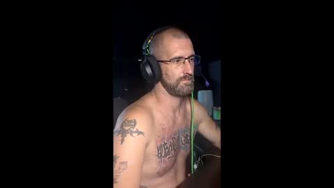 Snapshot of sexydaddy115851 chatting on 29, 5, 2026 Jasyn online show from 29, 5, 2026