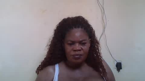 Snapshot of sexydove2 chatting on 18, 6, 2026 EMILY online show from 18, 6, 2026