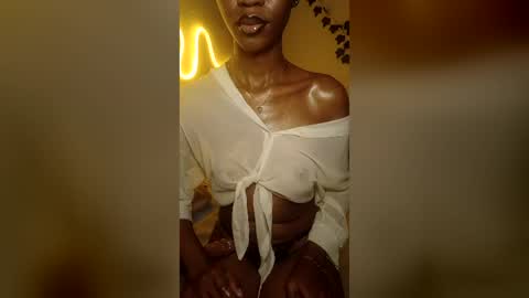 Snapshot of sexygirl_kee2 chatting on 2, 8, 2026 Mimiey1 online show from 2, 8, 2026