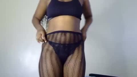 Snapshot of sexyjiana chatting on 27, 9, 2025 sexyjiana online show from 27, 9, 2025