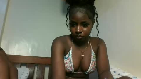 Snapshot of sexykitten200 chatting on 7, 8, 2026 SexyKitty online show from 7, 8, 2026
