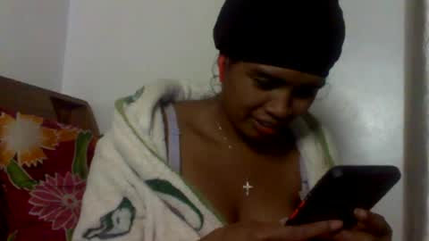 sexylarra12 online show from 18, 5, 2026