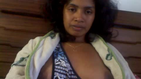 sexylarra12 online show from 4, 7, 2026