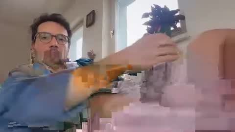 Snapshot of sexyleo8282 chatting on 6, 2, 2026 sexyleo8282 online show from 6, 2, 2026