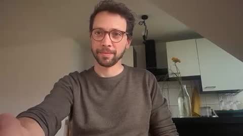 sexyleo8282 online show from 17, 5, 2026