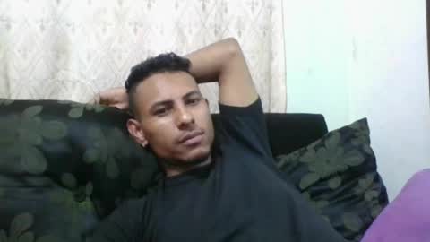 Snapshot of sexyleon69 chatting on 20, 5, 2026 Sexy leon online show from 20, 5, 2026