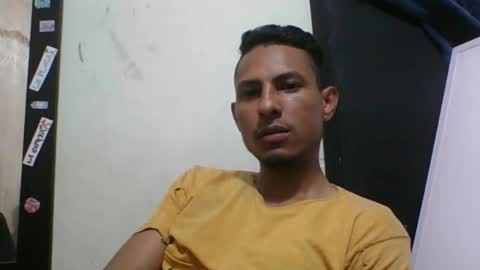 Snapshot of sexyleon69 chatting on 27, 5, 2026 Sexy leon online show from 27, 5, 2026