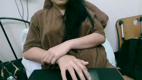 Lily online show from 7, 12, 2024