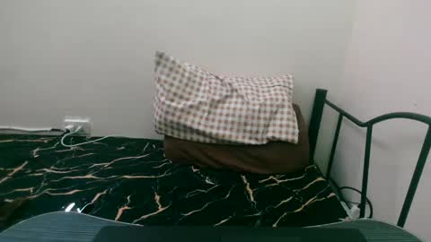 Lily online show from 2, 1, 2025