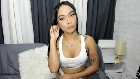 Snapshot of sexylovesappira chatting on 17, 9, 2025 maxine online show from 17, 9, 2025