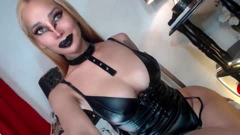 Queen Sofia online show from 3, 1, 2025