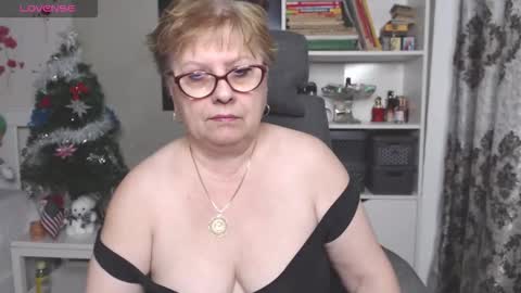 sexylynette4u online show from 6, 1, 2026