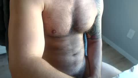Snapshot of sexymanmk26 chatting on 29, 10, 2025 lets go private im ready to play pvt cum online show from 29, 10, 2025