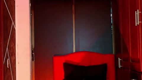 Snapshot of sexynaf chatting on 5, 2, 2025 N A F online show from 5, 2, 2025