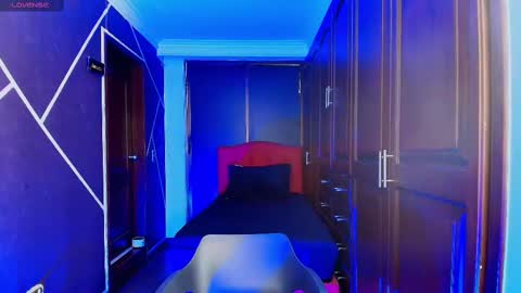 Snapshot of sexynaf chatting on 19, 2, 2025 N A F online show from 19, 2, 2025