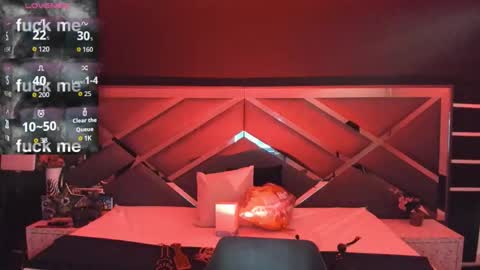 Snapshot of sexynaf chatting on 27, 9, 2025 N A F online show from 27, 9, 2025