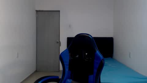 Natalia Duran online show from 13, 4, 2026