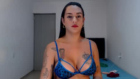 Natalia Duran online show from 27, 6, 2026