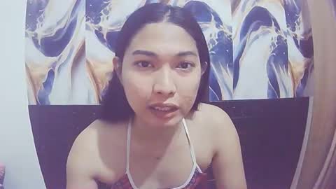 sexypetiteraine online show from 27, 4, 2026