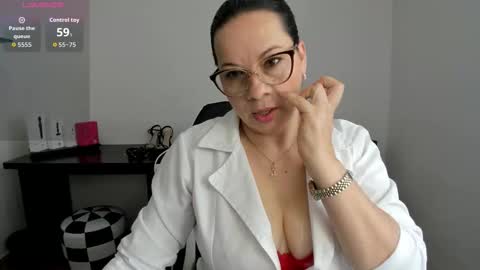 Snapshot of sexypsychologist chatting on 30, 10, 2025 Sexy Psychologist online show from 30, 10, 2025