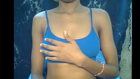 sexypussy000 online show from 11, 1, 2026