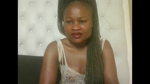 Snapshot of sexyqueenivy chatting on 21, 9, 2025 queenivy online show from 21, 9, 2025