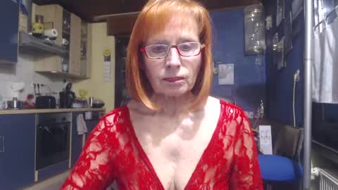 Snapshot of sexysilvie3112 chatting on 29, 12, 2024 Silvie online show from 29, 12, 2024