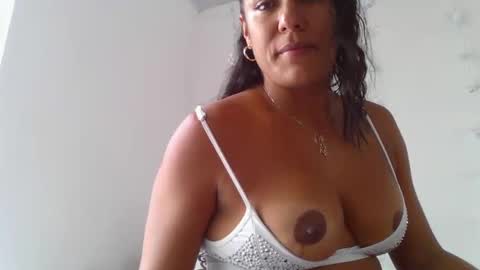Snapshot of sexyskin8_xxx chatting on 11, 2, 2025 sexyskin8_xxx online show from 11, 2, 2025