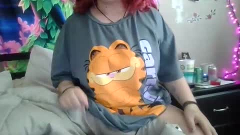 Snapshot of sexyspookydani chatting on 5, 1, 2026 squirtbabyspooky online show from 5, 1, 2026