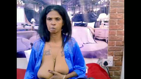 Snapshot of sexyva4u2luv chatting on 26, 6, 2026 sexyva4u2luv online show from 26, 6, 2026