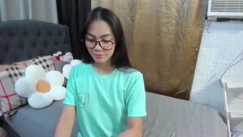 Snapshot of sexyxenaaa chatting on 2, 10, 2025 Xenaaa online show from 2, 10, 2025