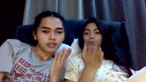 Snapshot of sexyxenaaa chatting on 13, 11, 2025 Xenaaa online show from 13, 11, 2025