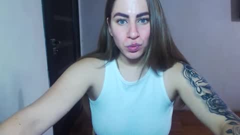 Snapshot of sexyyuliia777 chatting on 18, 10, 2025 Yuliia online show from 18, 10, 2025