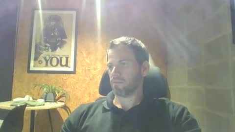 shad0w_hunter online show from 4, 12, 2024