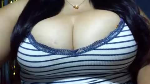 Snapshot of shaddaiidirtii chatting on 4, 7, 2026 Shadaii online show from 4, 7, 2026