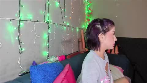 Snapshot of shadia_squirt chatting on 5, 10, 2025 shadia online show from 5, 10, 2025