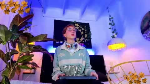 Snapshot of shadow_claw chatting on 16, 11, 2025 shadow claw online show from 16, 11, 2025