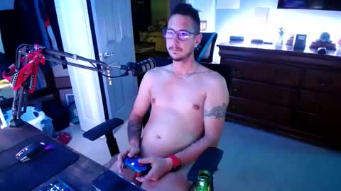 Snapshot of shaftyone4u chatting on 19, 12, 2025 shaftyone4u online show from 19, 12, 2025