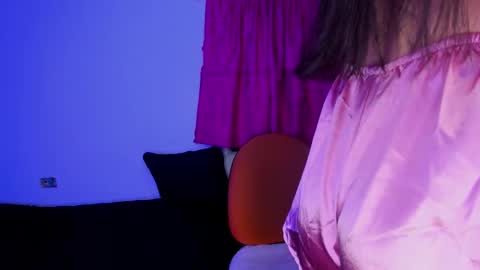 Snapshot of shairaclark_ chatting on 8, 10, 2025 Shaira Clark online show from 8, 10, 2025