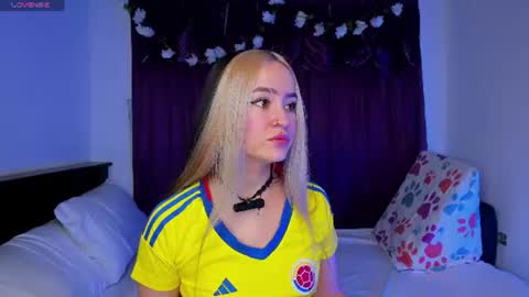Snapshot of shairaclark_ chatting on 18, 6, 2026 Shaira Clark online show from 18, 6, 2026