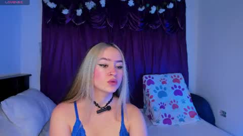 Snapshot of shairaclark_ chatting on 9, 7, 2026 Shaira Clark online show from 9, 7, 2026